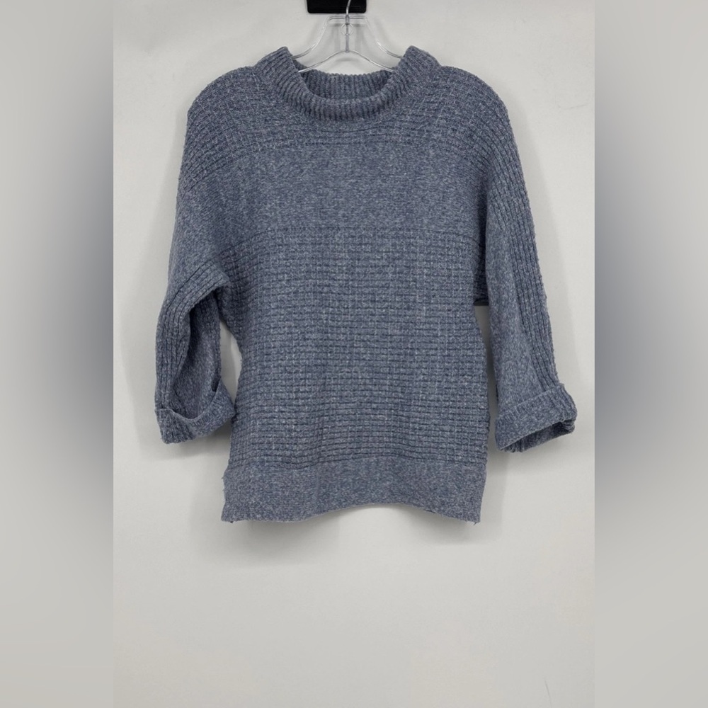 Leo & Nicole Textured Gray Women's Sweater NWOT